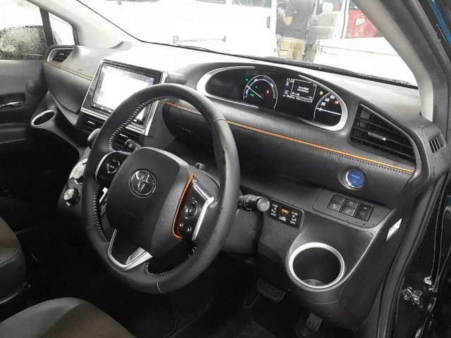 TOYOTA SIENTA 2020
