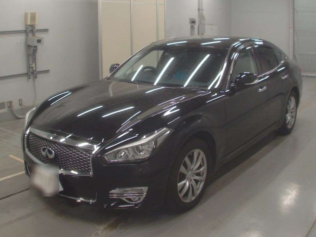NISSAN FUGA 2018