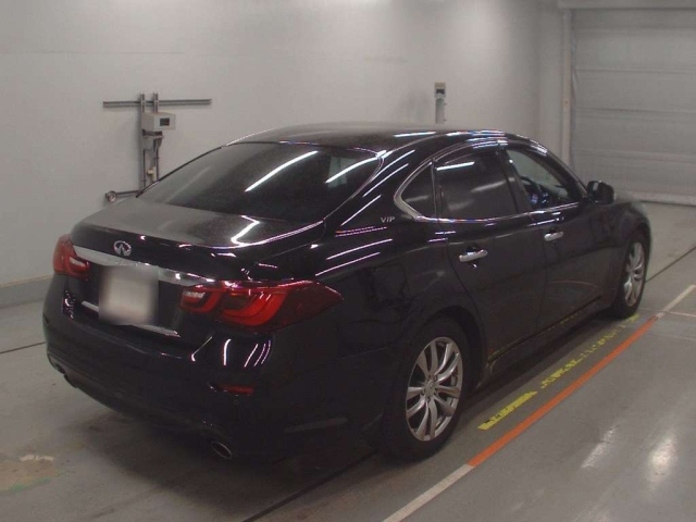 NISSAN FUGA 2018