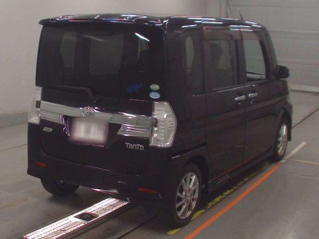 DAIHATSU TANTO 2014