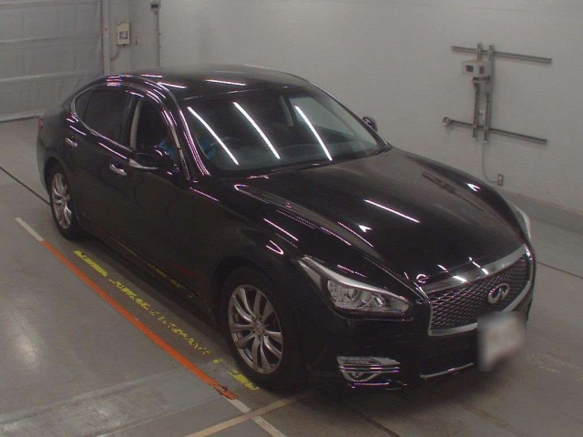 NISSAN FUGA 2018
