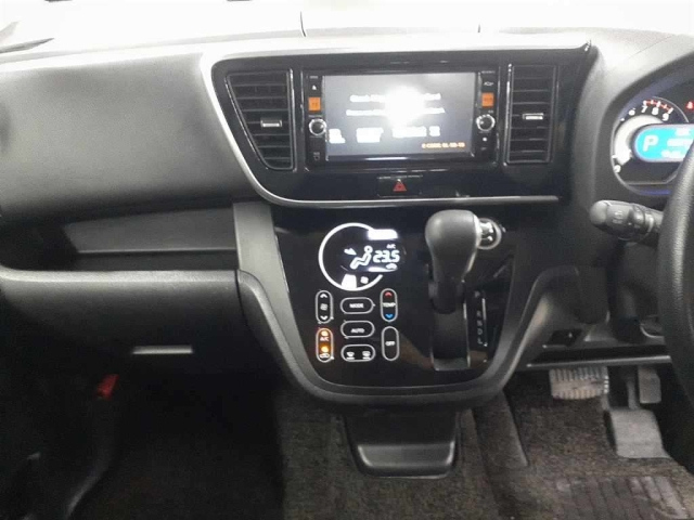 NISSAN DAYZ ROOX 2014