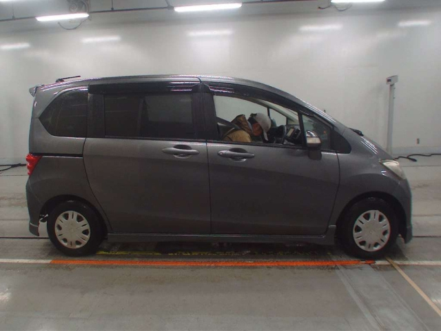 HONDA FREED 2008