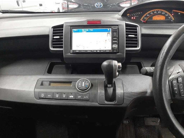 HONDA FREED 2008