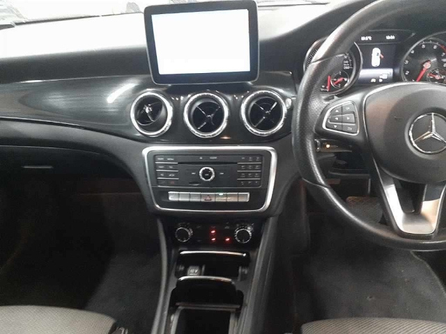 MERCEDES BENZ CLA CLASS 2017