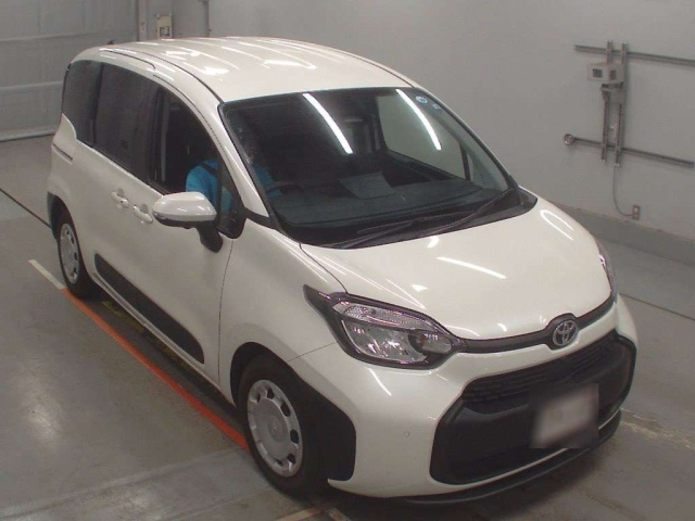 TOYOTA SIENTA 2022