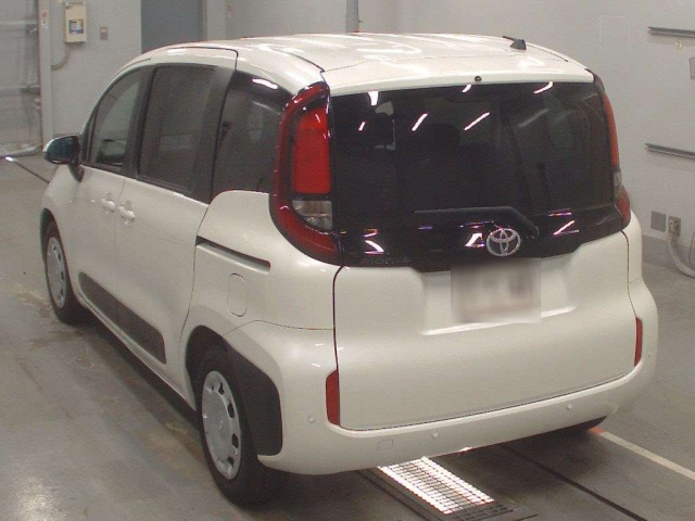 TOYOTA SIENTA 2022
