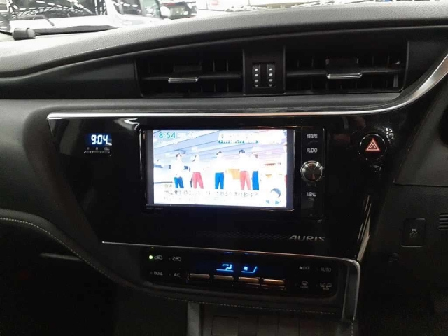 TOYOTA AURIS 2017