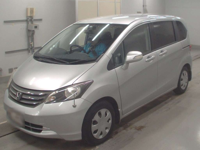 HONDA FREED 2008