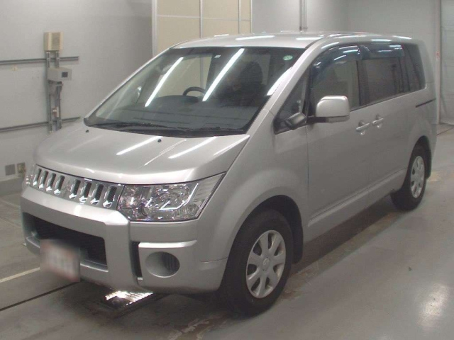 MITSUBISHI DELICA D5 2018