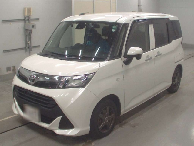 TOYOTA TANK 2017
