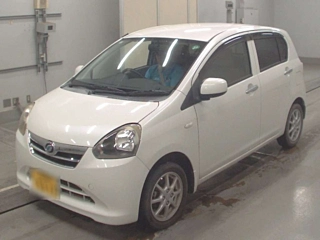DAIHATSU MIRA E S 2013