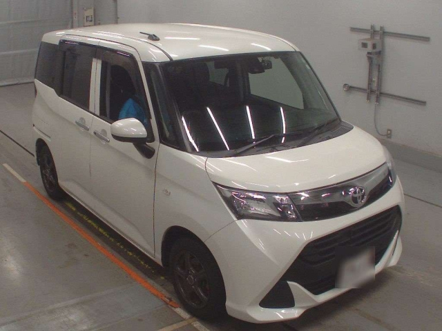TOYOTA TANK 2017