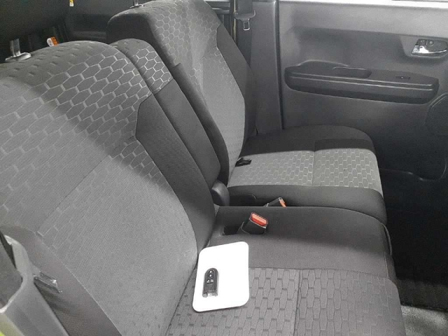 TOYOTA PIXIS MEGA 2018