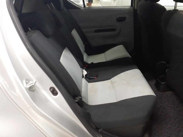 TOYOTA AQUA 2012