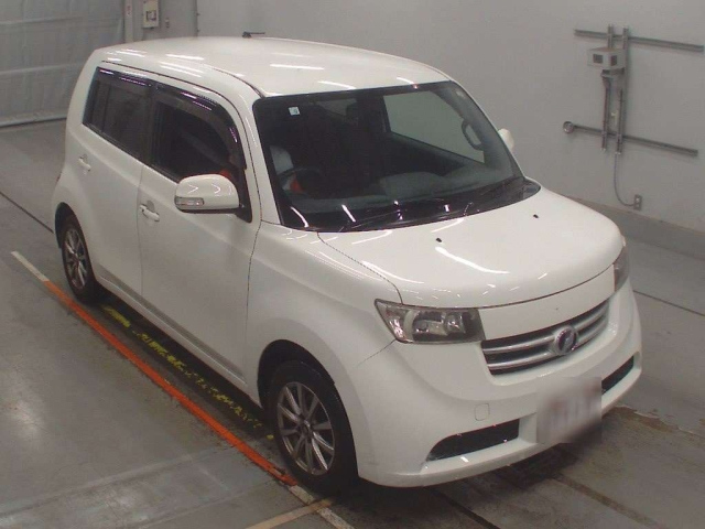 TOYOTA BB 2008