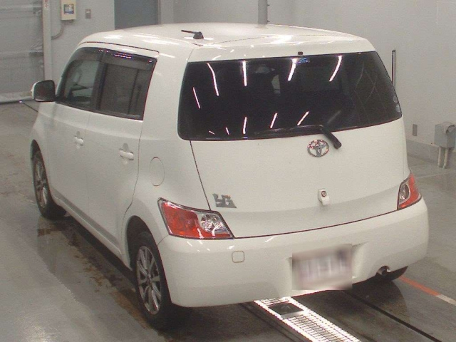 TOYOTA BB 2008