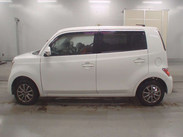 TOYOTA BB 2008