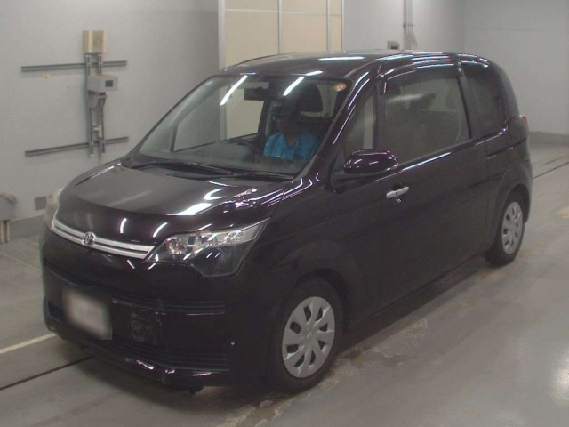 TOYOTA SPADE 2016