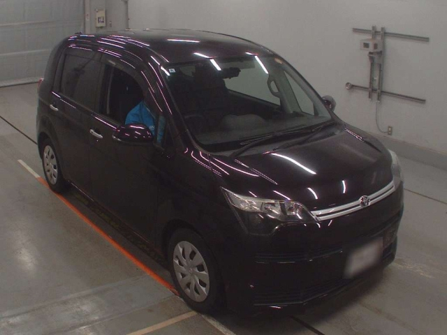 TOYOTA SPADE 2016