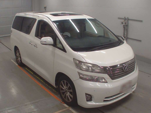 TOYOTA VELLFIRE 2010