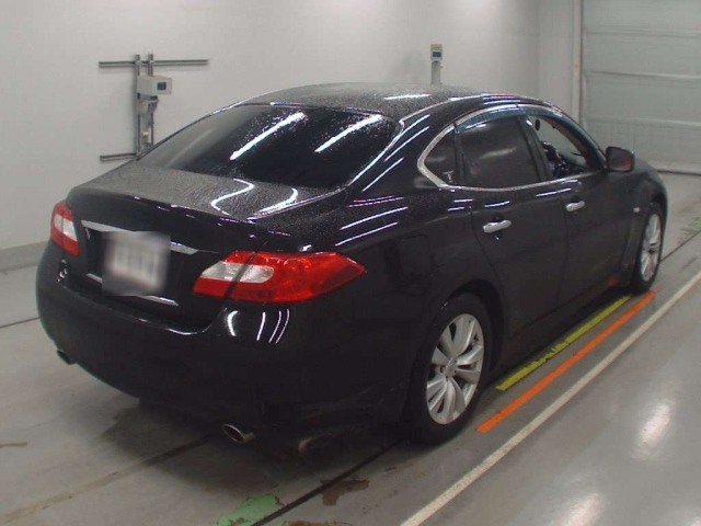 NISSAN FUGA 2014