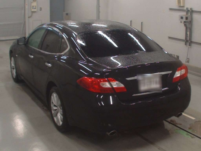 NISSAN FUGA 2014