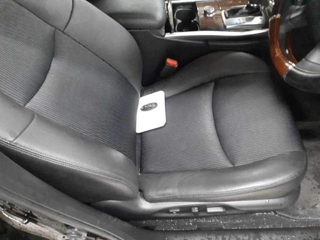 NISSAN FUGA 2014