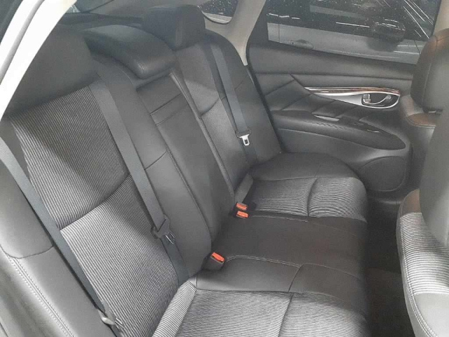 NISSAN FUGA 2014