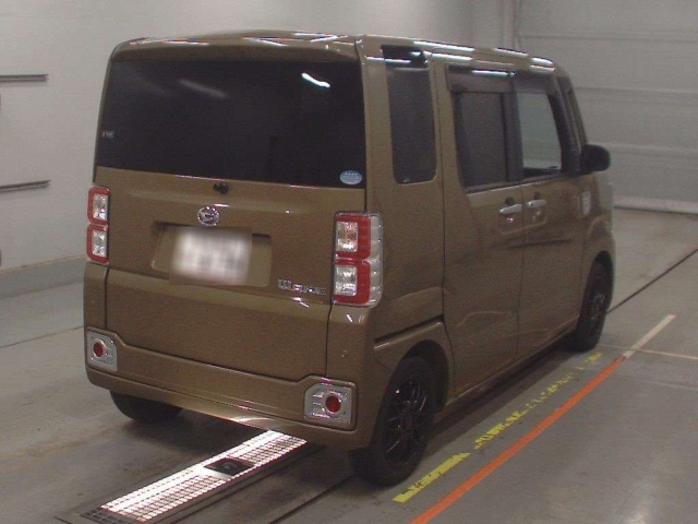 DAIHATSU WAKE 2017