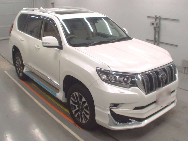 TOYOTA LAND CRUISER PRADO 2022