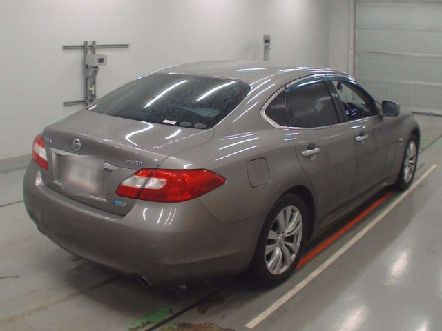 NISSAN FUGA 2011