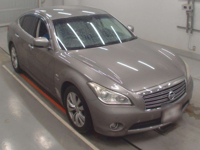 NISSAN FUGA 2011