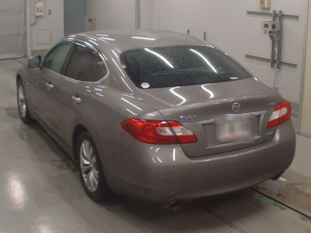 NISSAN FUGA 2011
