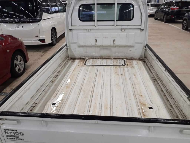 NISSAN CLIPPER TRUCK 2014