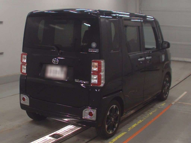 DAIHATSU WAKE 2020