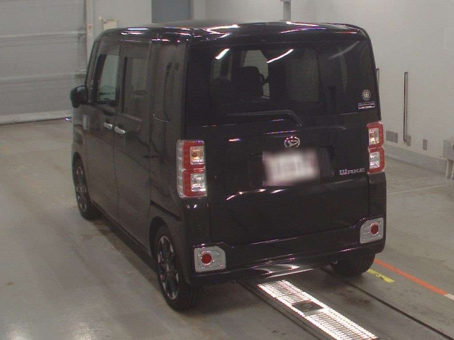 DAIHATSU WAKE 2020