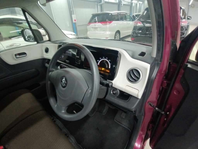 SUZUKI MRWAGON 2012