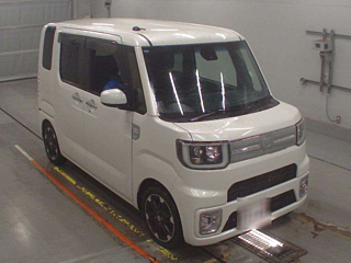 DAIHATSU WAKE 2017