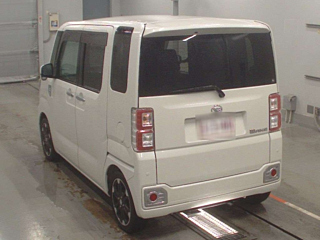DAIHATSU WAKE 2017