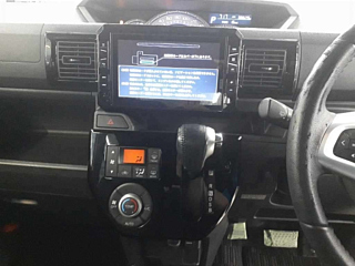 DAIHATSU WAKE 2017