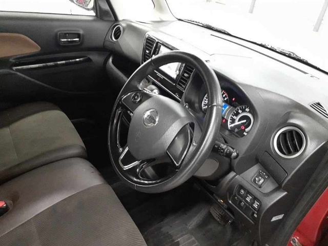 NISSAN DAYZ ROOX 2017