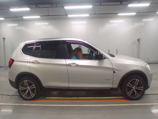 BMW X3 2011