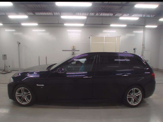 BMW 5 SERIES 2016