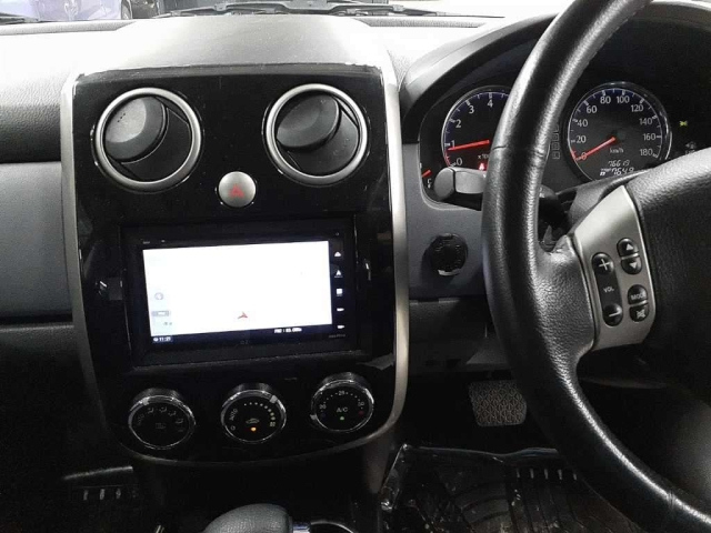 MAZDA VERISA 2010