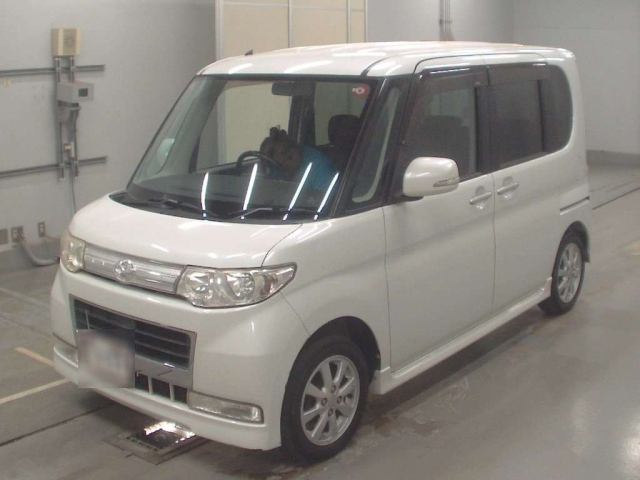 DAIHATSU TANTO 2008