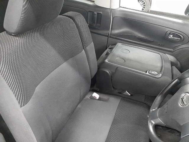 DAIHATSU TANTO 2008