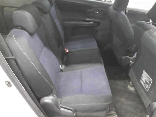 TOYOTA WISH 2012