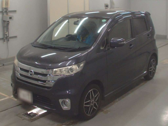 NISSAN DAYZ 2013