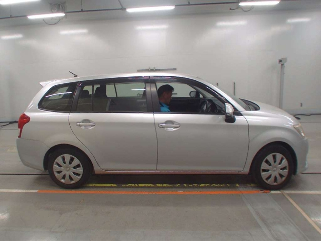 TOYOTA COROLLA FIELDER 2012